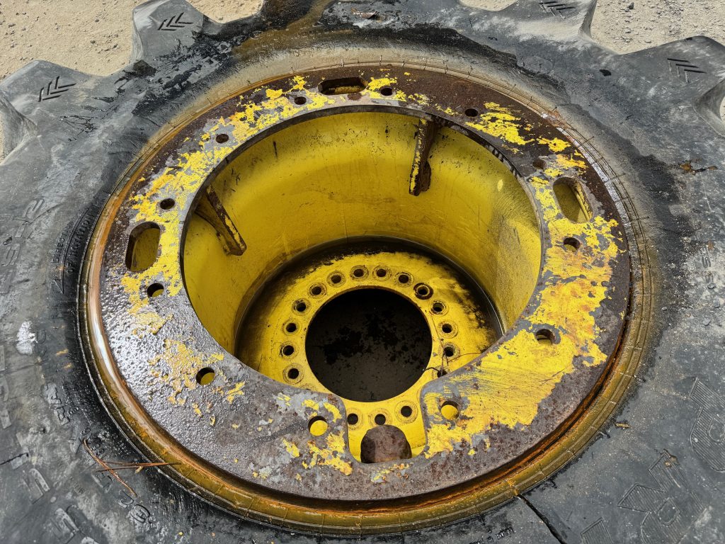 Used Primex 32 ply 35.5x32 tire for sale