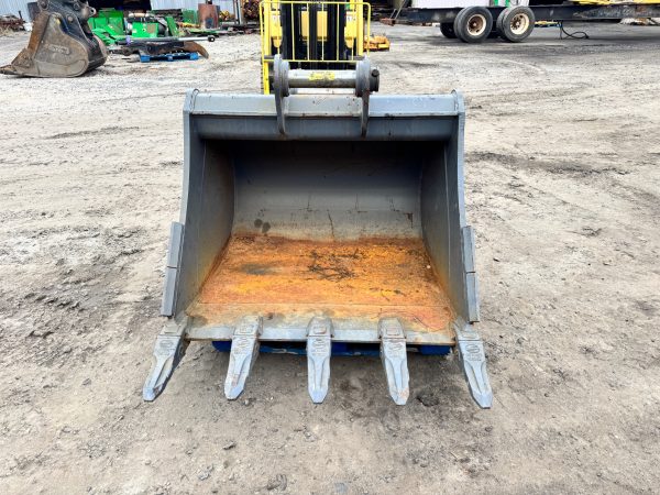 48 inch Strickland Excavator Bucket | 65mm Pin - W & W Truck and ...