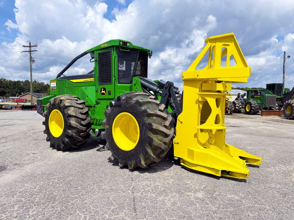 Used John Deere 643L-II wheeled feller buncher with FD55 disc saw head for sale