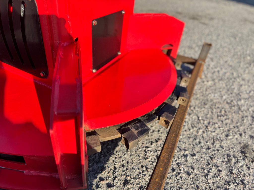 2025 GIYI FB30 Skid Steer Saw Head - W & W Truck and Tractor Inc.