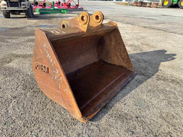 48 inch Excavator Bucket | 50mm Pin - W & W Truck and Tractor Inc.