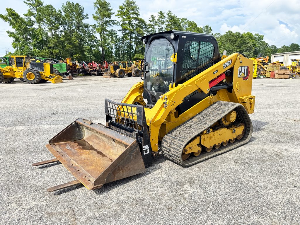 For Sale: Used 2022 Cat 279D3 skid steer in South Carolina. Features an enclosed cab, forks, and bucket. Work-ready and reliable.